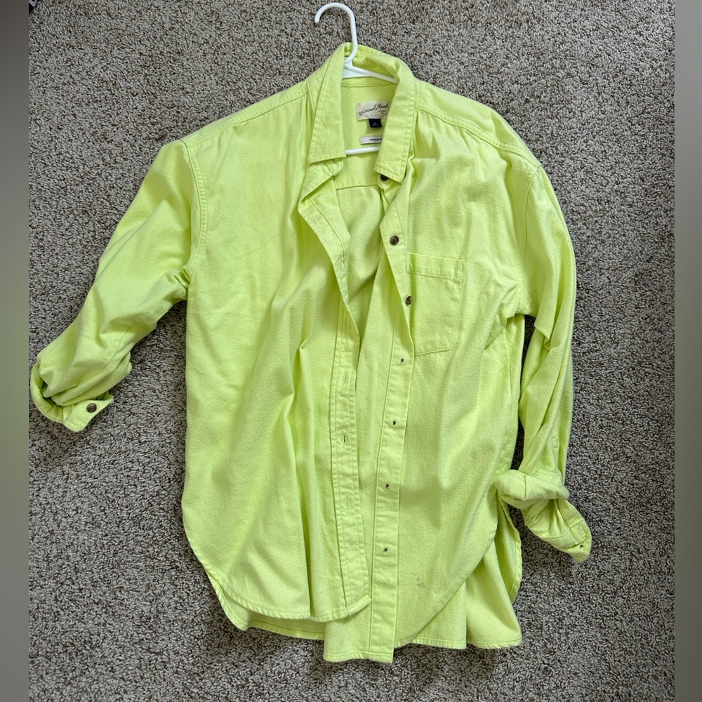 Universal Thread Vibrant Lime Green Shirt